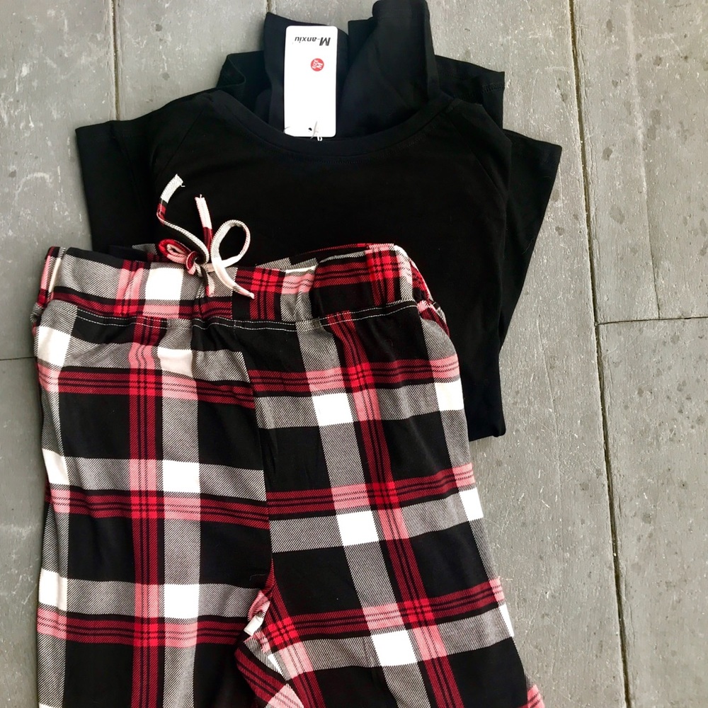 Warm winter PJ set❄️❤️🖤